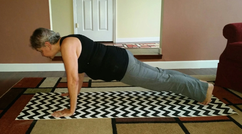 mamaBlog3 Grace's mom doing a plank